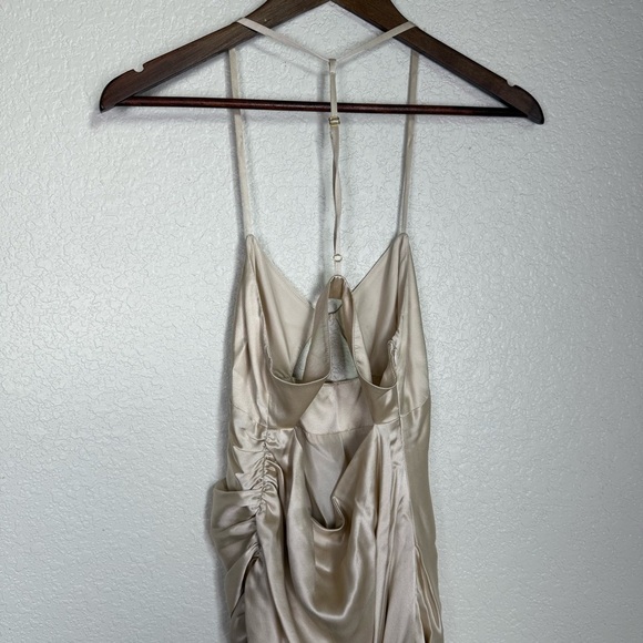 The Sei Cream Cut Out Ruched Dress SZ 4 w/tags - Picture 11 of 16